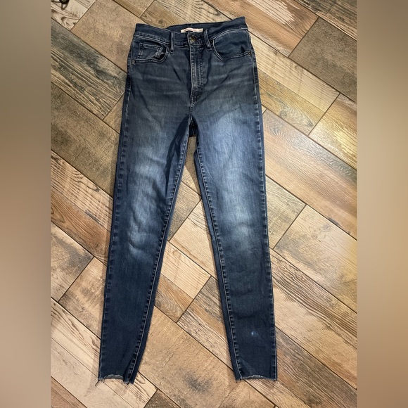 Levi's Jeans High Waisted - Picture 2 of 3